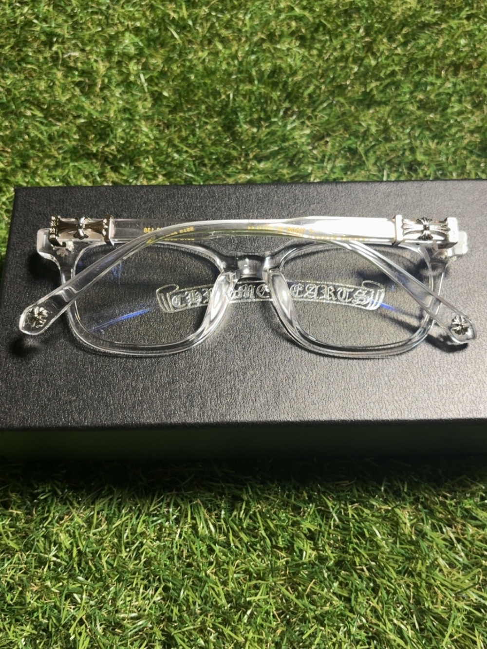 Clear chrome hearts sunglasses - Picture 4 of 4